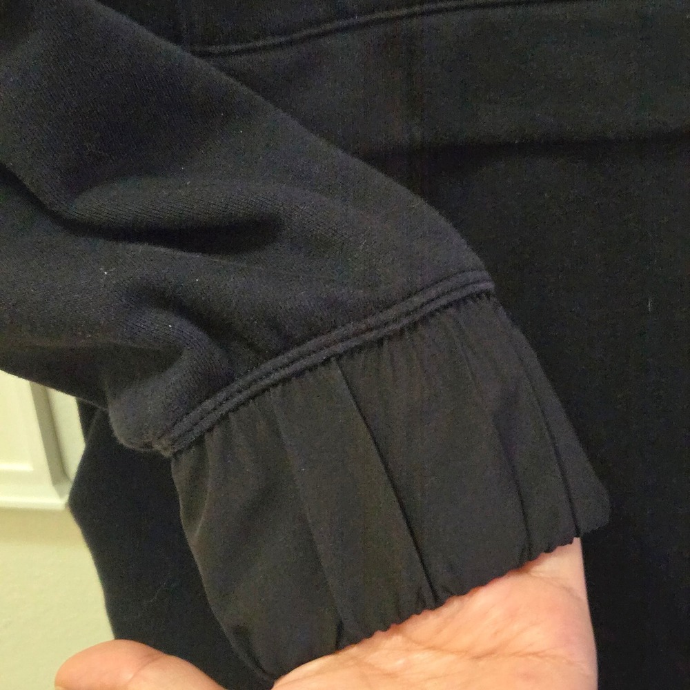 Lululemon Jacket size 12 "Light as Warmth" Jacket Drawstring Waist - Picture 12 of 13